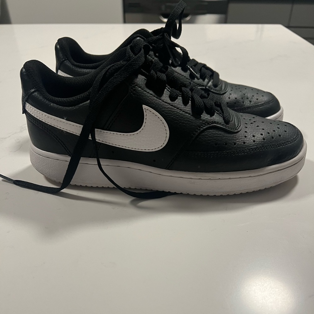 Women’s Nike Court Vision Low Sneakers